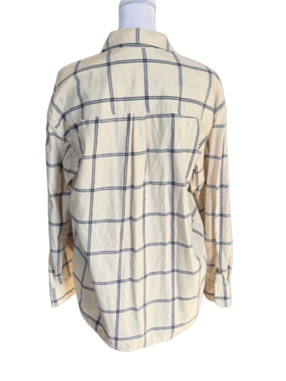 Universal Thread Oversized Plaid Button Front Shirt - Picture 2 of 4